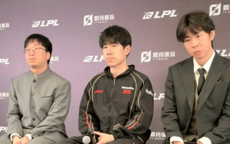 Tabe教练：今天对阵TES的比赛，能够带给我们很多积极的部分